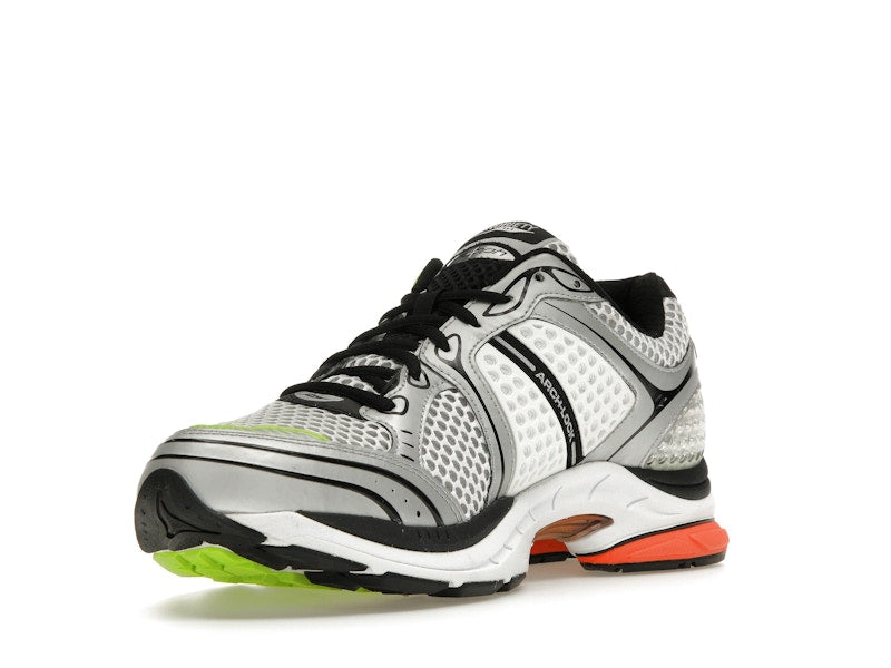 Saucony ProGrid Triumph 4 Highsnobiety Silver
