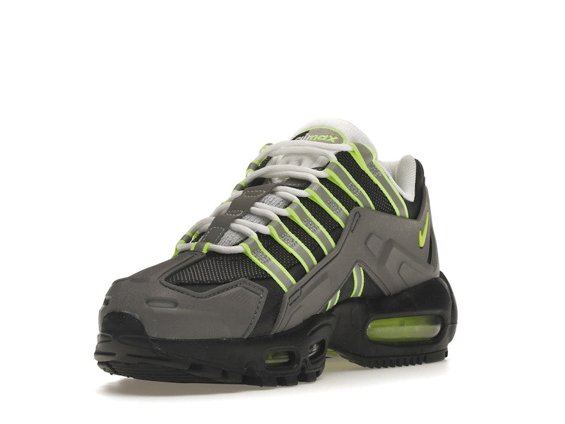 Nike NDSTRKT Air Max 95 Neon