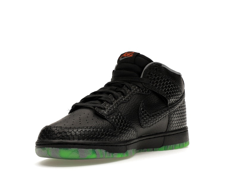 Nike Dunk Mid Premium Halloween Headless Horseman