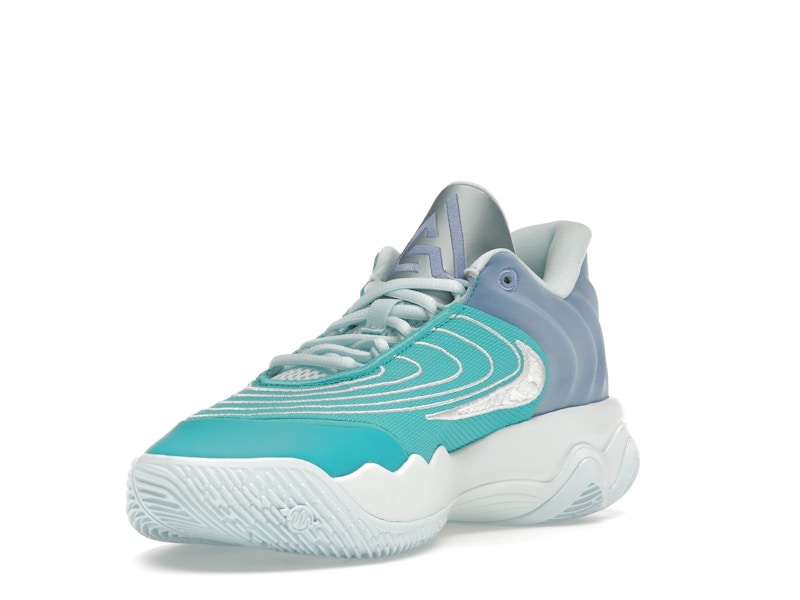 Nike Giannis Immortality 4 Christmas