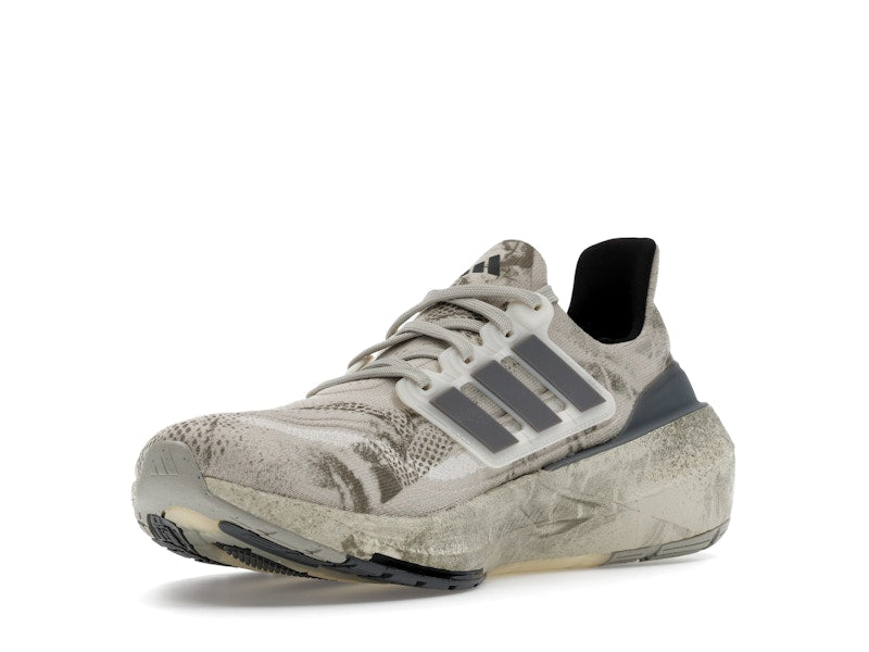 adidas Ultra Boost Light Worn-Out