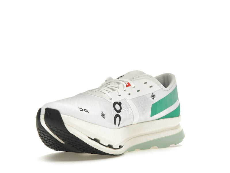 On CloudBoom Echo 3 Undyed White Mint