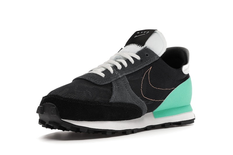 Nike Daybreak Type Black Menta
