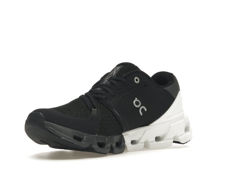 On Running Cloudflyer 4 Black White (Women's)