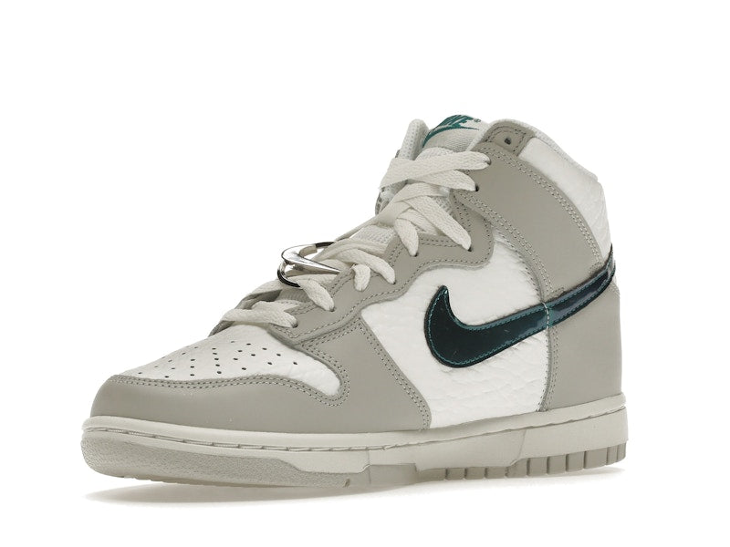 Nike Dunk High FLS (Women's)