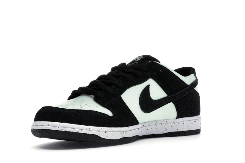 Nike SB Dunk Low Barely Green