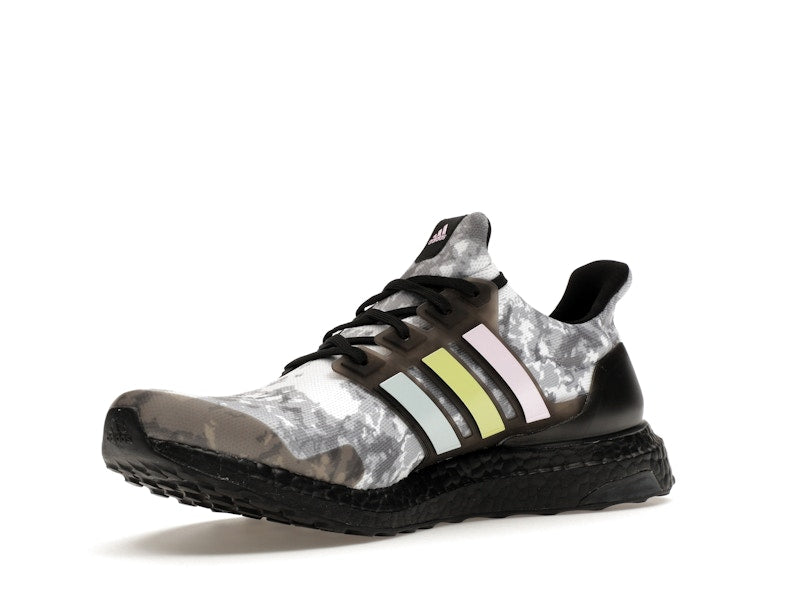 adidas Ultra Boost Sky Tint Black