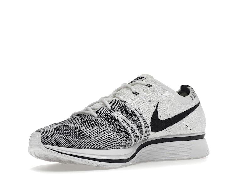 Nike Flyknit Trainer White Black