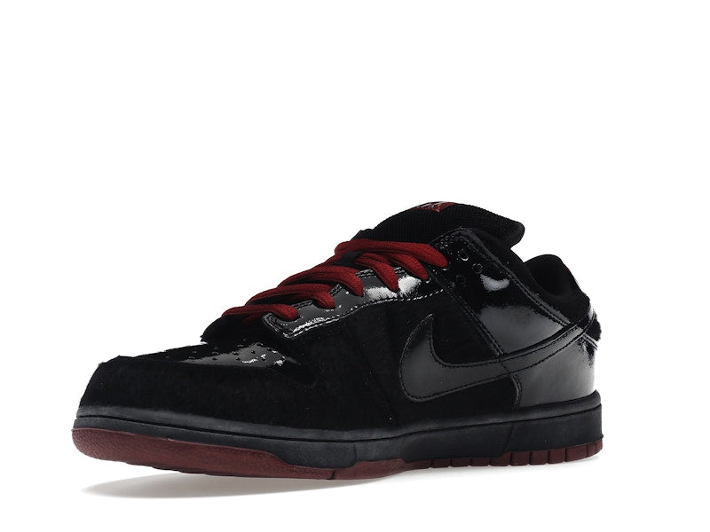 Nike SB Dunk Low Mafia