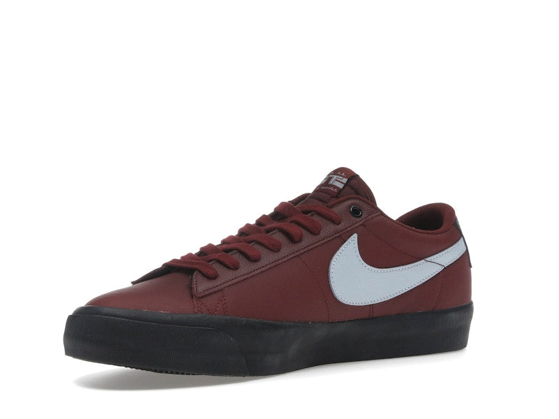 Nike SB Zoom Blazer Low Pro GT Dark Team Red