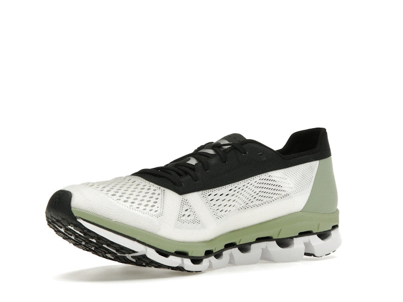 On Running Cloudboom White Black