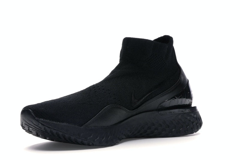 Nike Rise React Flyknit Triple Black