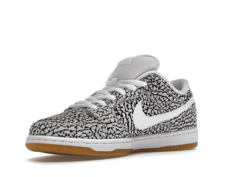 Nike SB Dunk Low Road