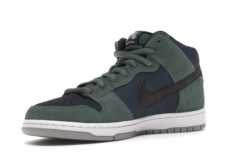 Nike SB Dunk Mid Nori