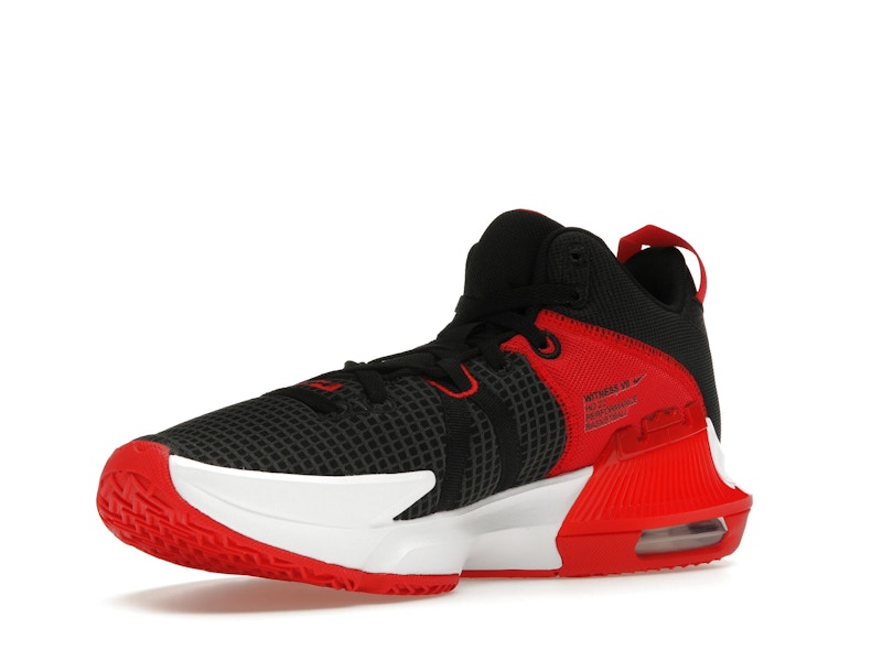 Nike LeBron Witness 7 Bred