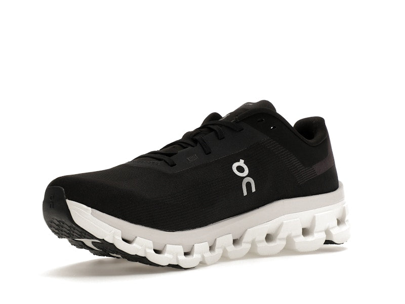 On Running Cloudflow 4 Black White