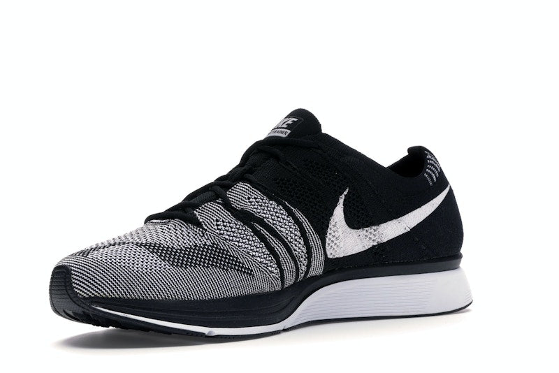 Nike Flyknit Trainer Oreo