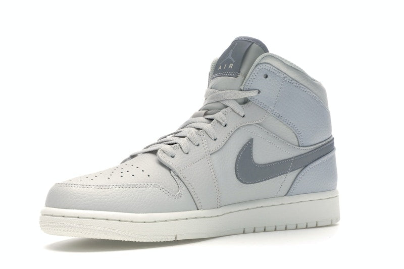 Jordan 1 Mid Light Bone
