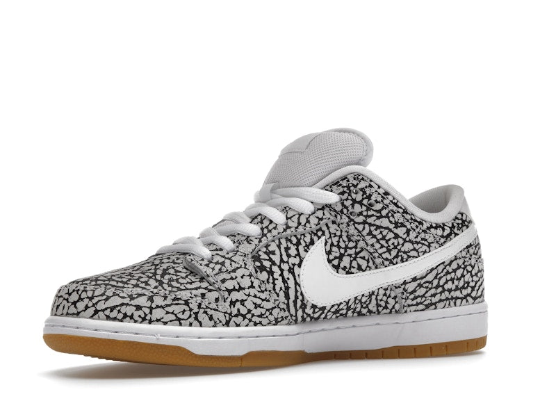 Nike SB Dunk Low Road