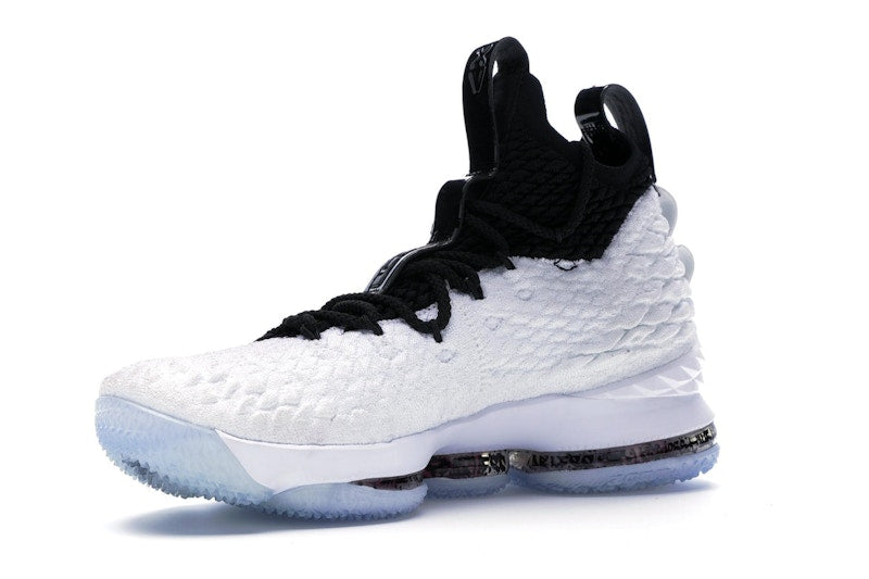 Nike LeBron 15 Graffiti