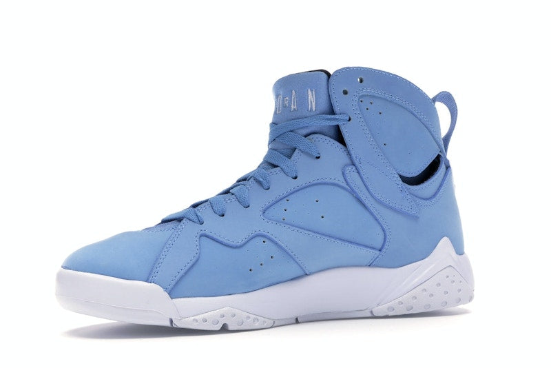 Jordan 7 Retro Pantone