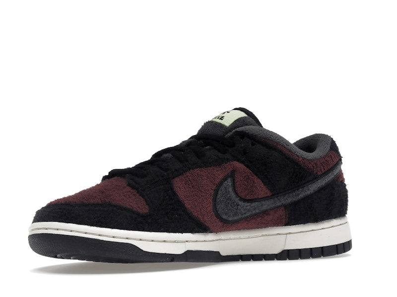 Nike Dunk Low SE Fleece Pack Burgundy Crush (Women's)
