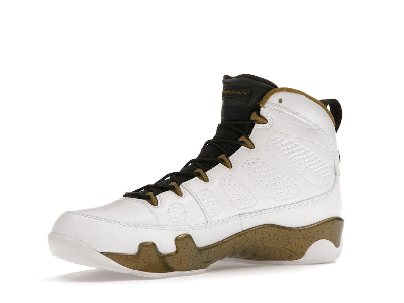 Jordan 9 Retro Statue