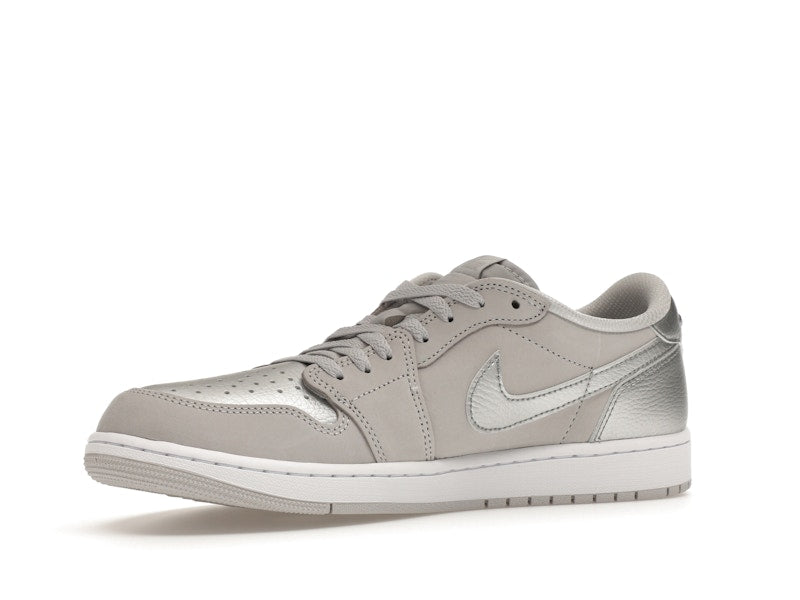 Jordan 1 Low OG Metallic Silver