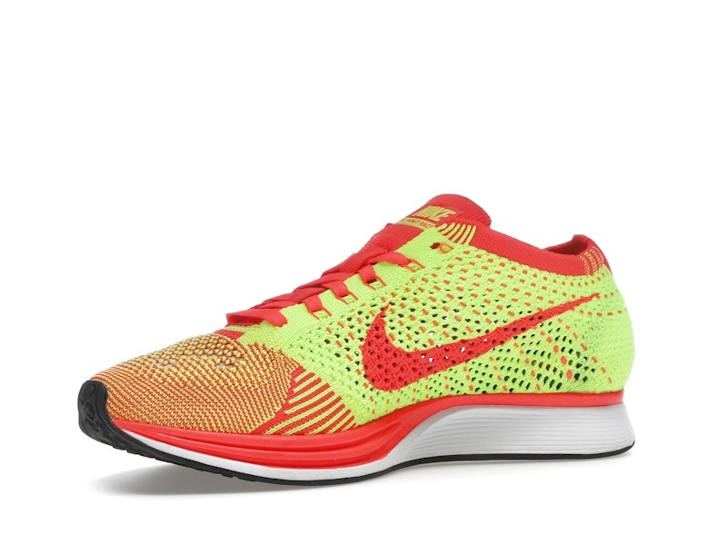 Nike Flyknit Racer Bright Crimson Volt