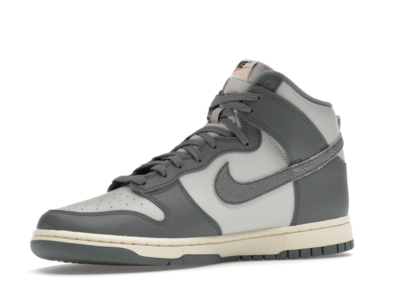Nike Dunk High Vintage Light Bone Grey