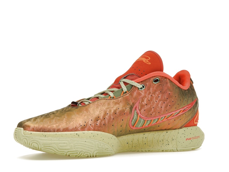 Nike LeBron 21 Queen Conch
