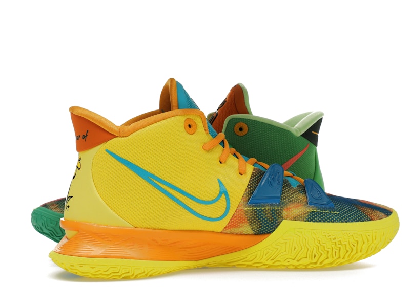 Nike Kyrie 7 Sneaker Room Air and Earth