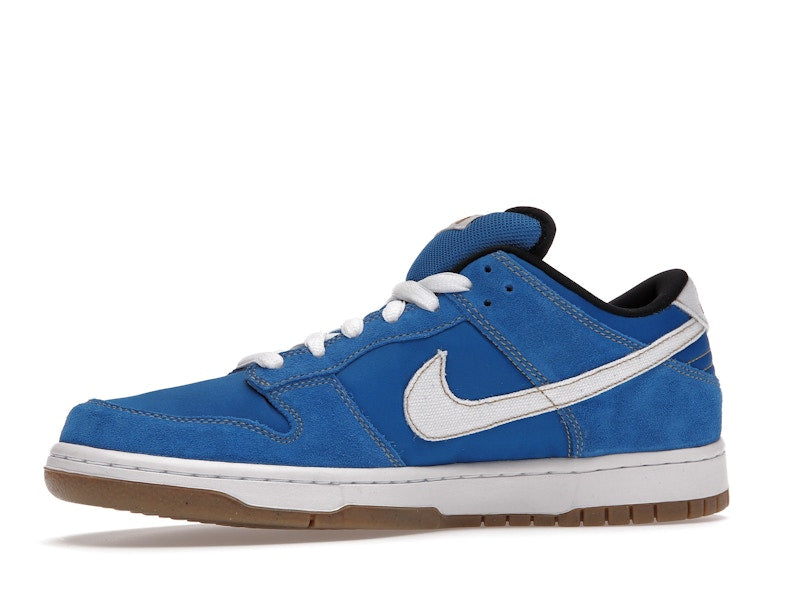 Nike SB Dunk Low Street Fighter Chun Li