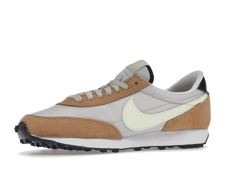 Nike Daybreak Praline Volt (Women's)