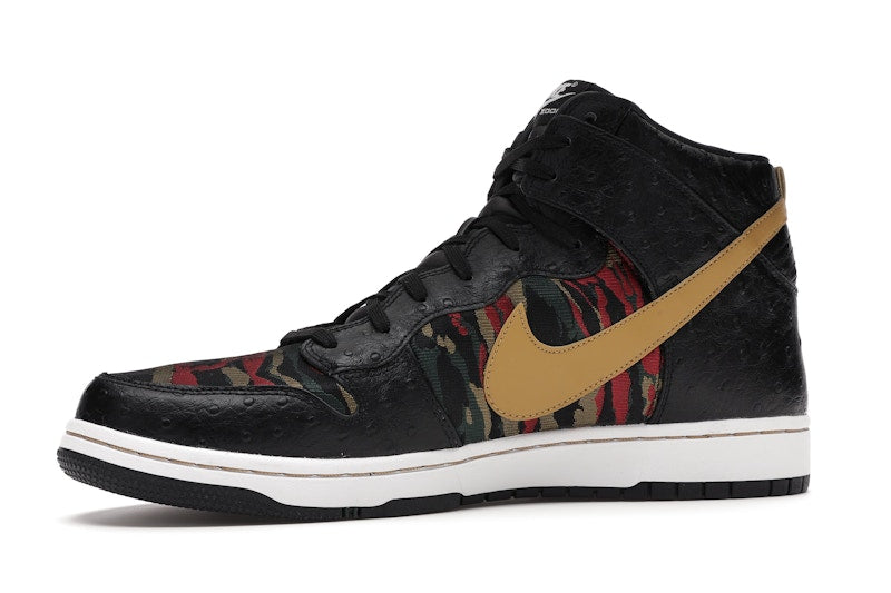 Nike Dunk CMFT Tiger Camo