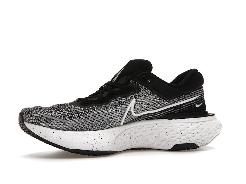 Nike ZoomX Invincible Run Flyknit Oreo