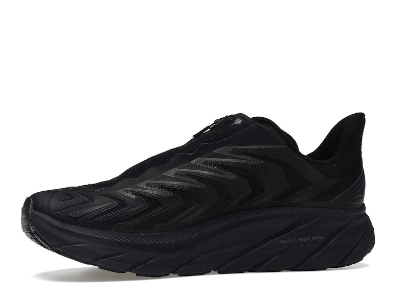 Hoka One One Project Clifton Triple Black