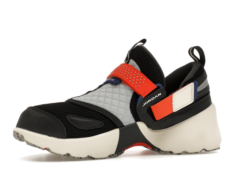 Jordan Trunner LX Rare Air (Women's)
