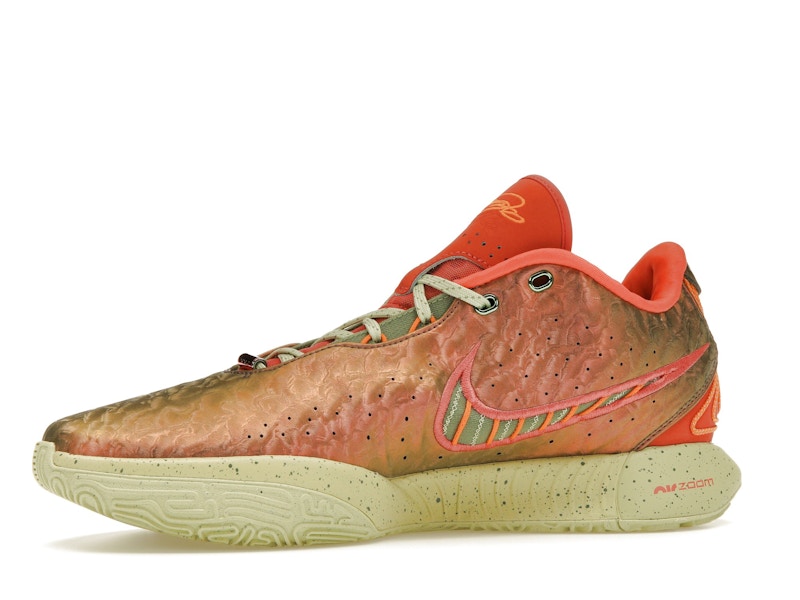 Nike LeBron 21 Queen Conch