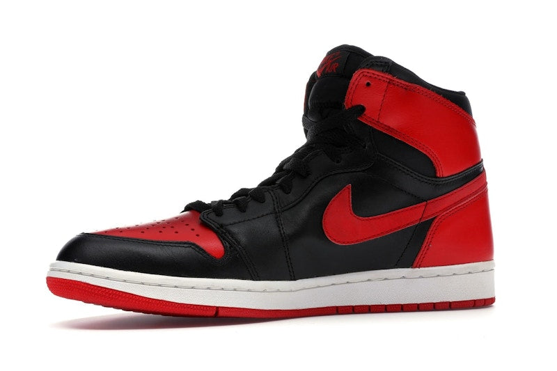 Jordan 1 Retro Bred (2001)