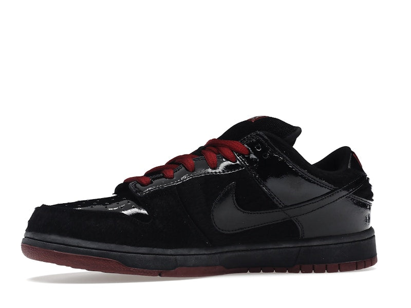 Nike SB Dunk Low Mafia