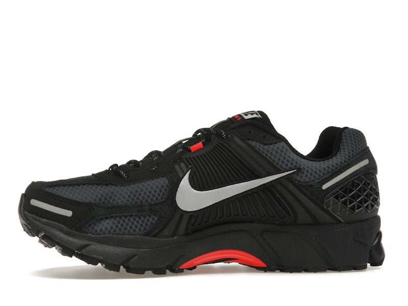 Nike Zoom Vomero 5 Black Metallic University Red