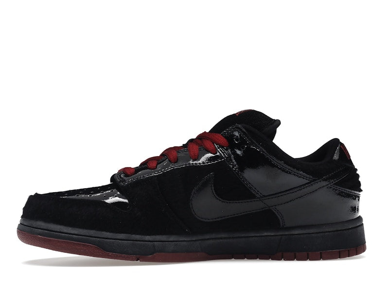 Nike SB Dunk Low Mafia