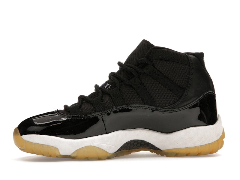 Jordan 11 Retro Space Jam (2000)