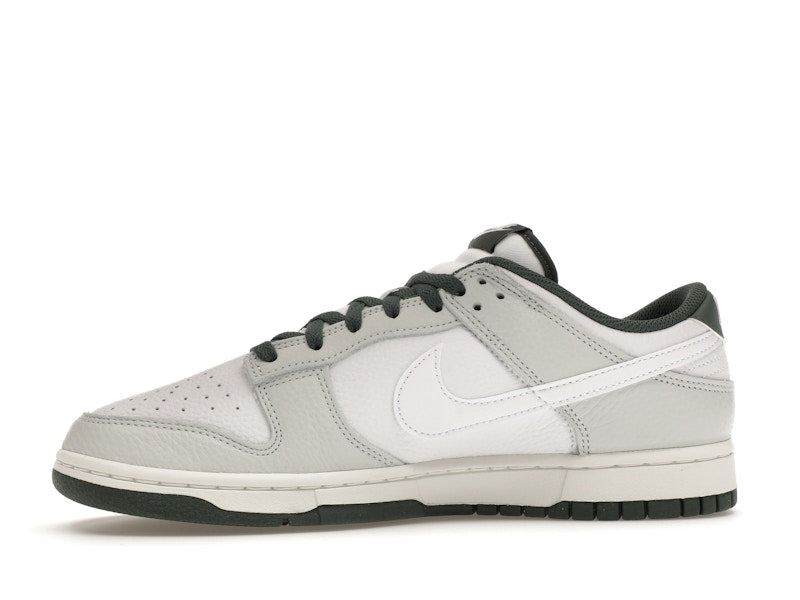 Nike Dunk Low Retro SE Photon Dust Vintage Green