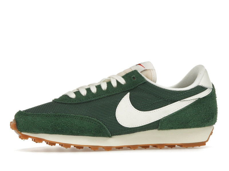Nike Daybreak Vintage Fir (Women's)