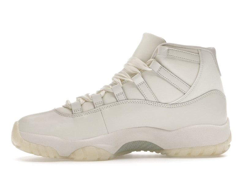 Jordan 11 Retro Pearl (Women's)