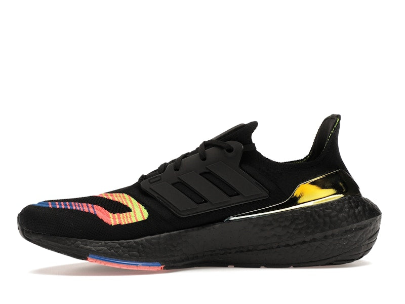adidas Ultra Boost 22 Linear Energy Black
