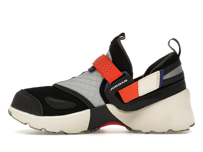 Jordan Trunner LX Rare Air (Women's)
