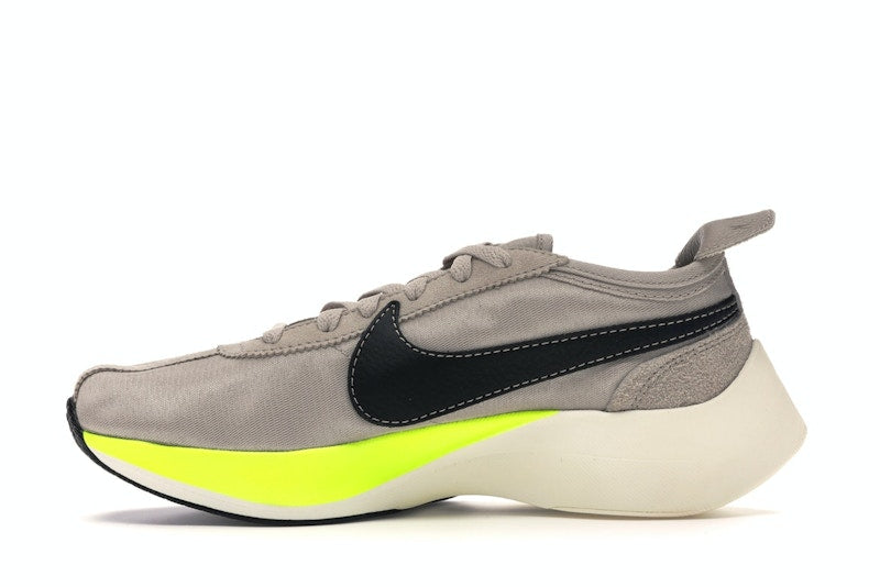 Nike Moon Racer String